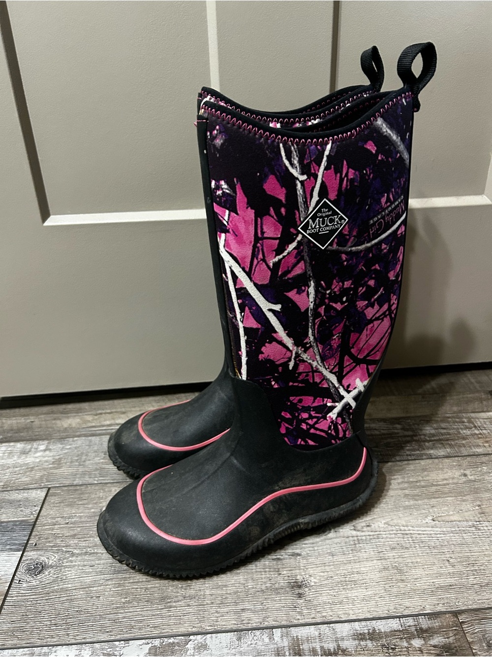 Muddy Girl Hale camouflage Tall Boots by The Original Muck Boot Company pink